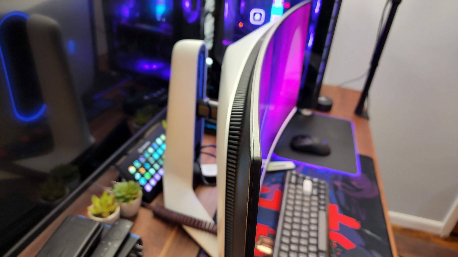 Alienware AW3423DW Ảnh 5