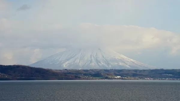 Ghost of Yotei ambientado en Hokkaido por su sentido del peligro y la belleza
